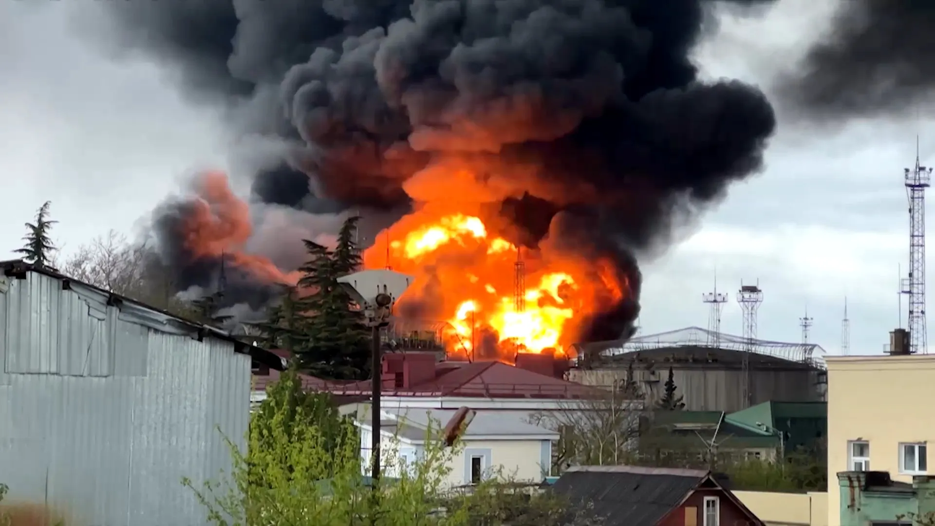 Environmental crisis in Russian city after drone attack on refinery