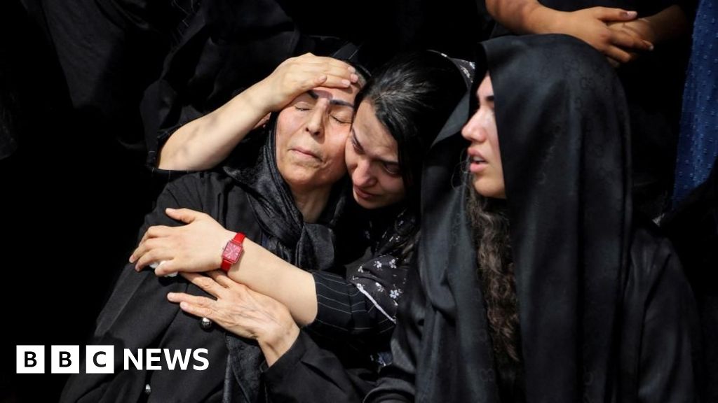 Former US officials criticise Pentagon silence on deadly Iran school attack
