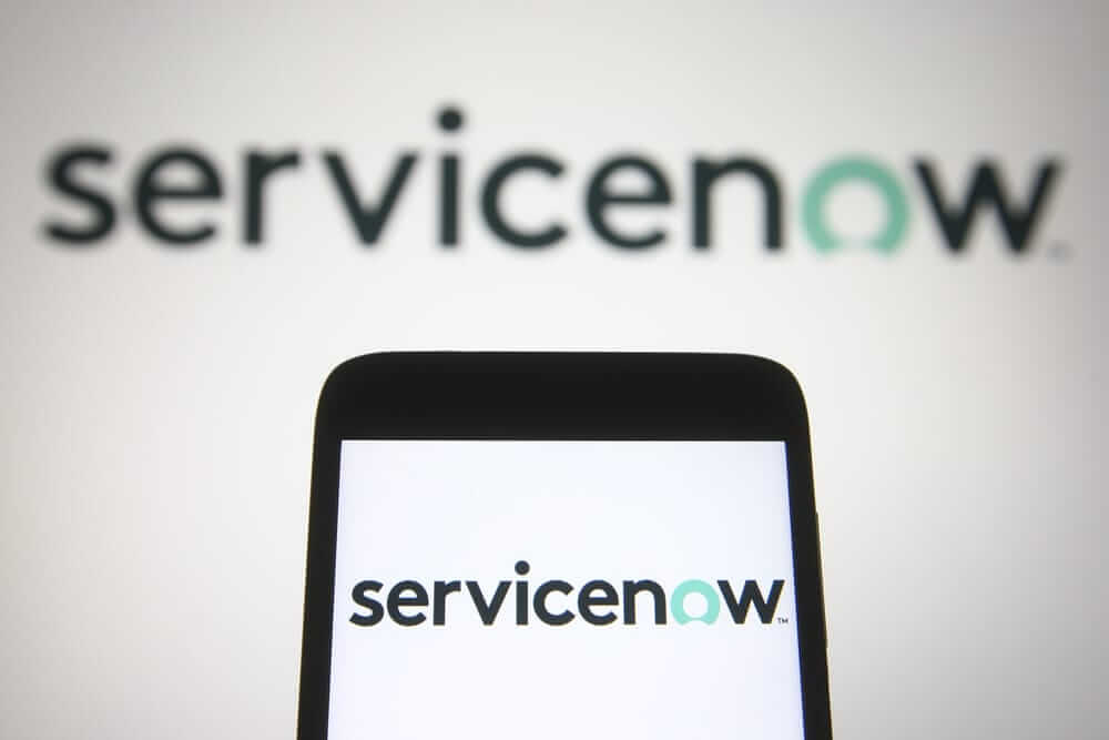 ServiceNow Stock Trading Near Its 52-Week Low—Should You Buy the Dip?
