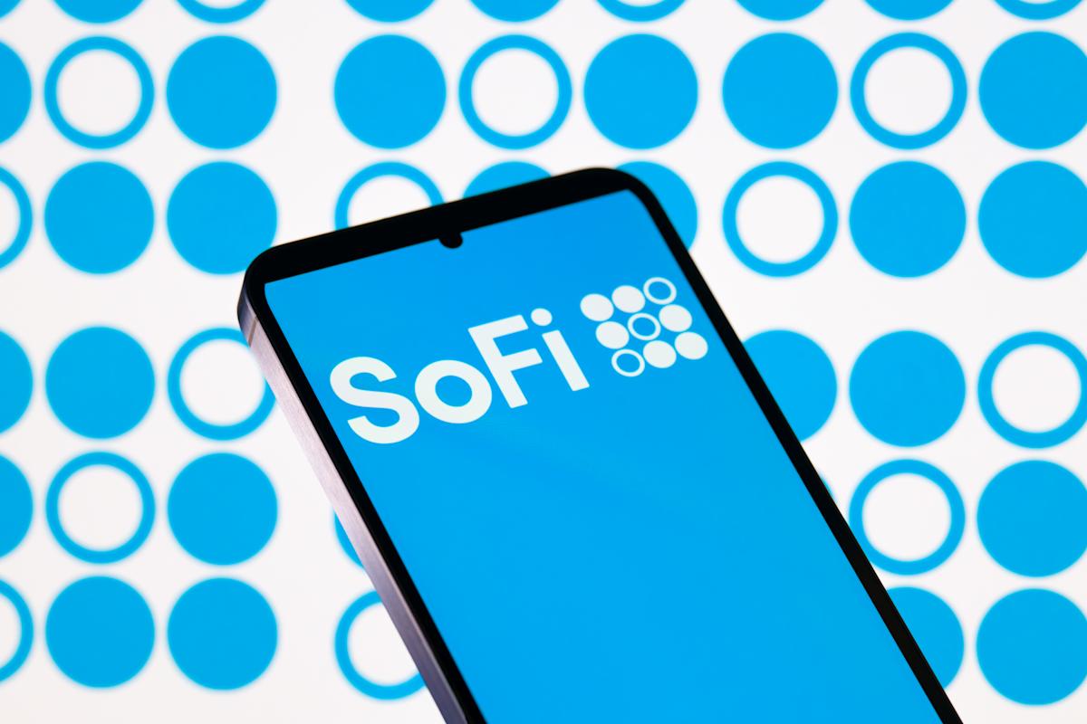SoFi earnings meet expectations while its tech platform struggles