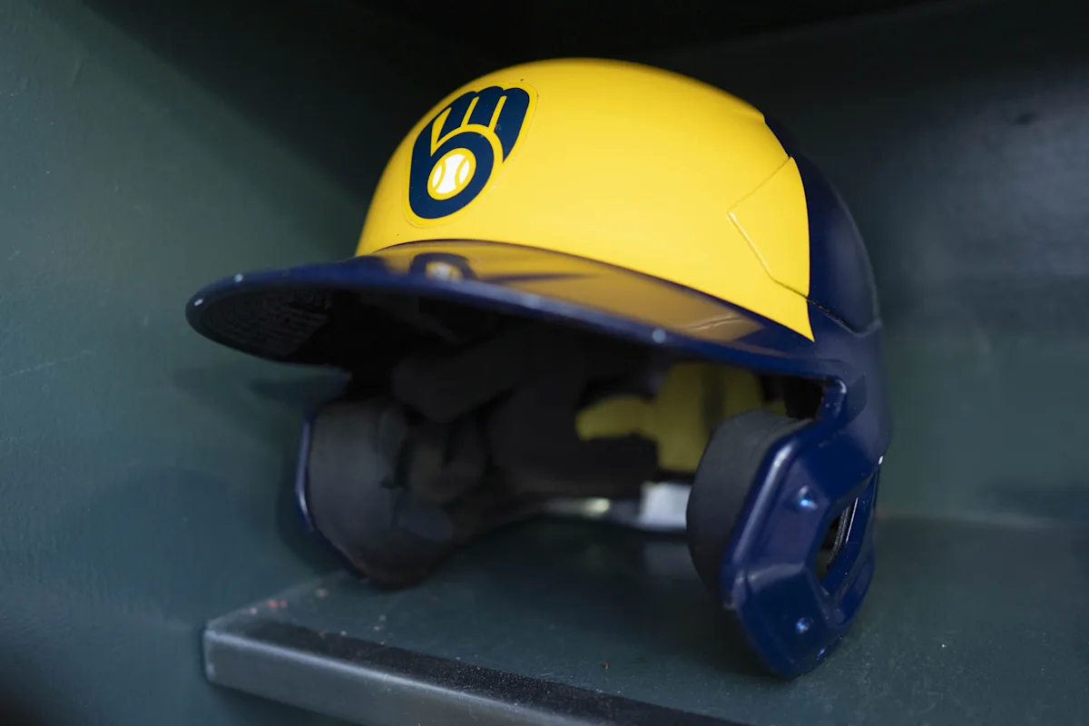 Updated Milwaukee Brewers Roster