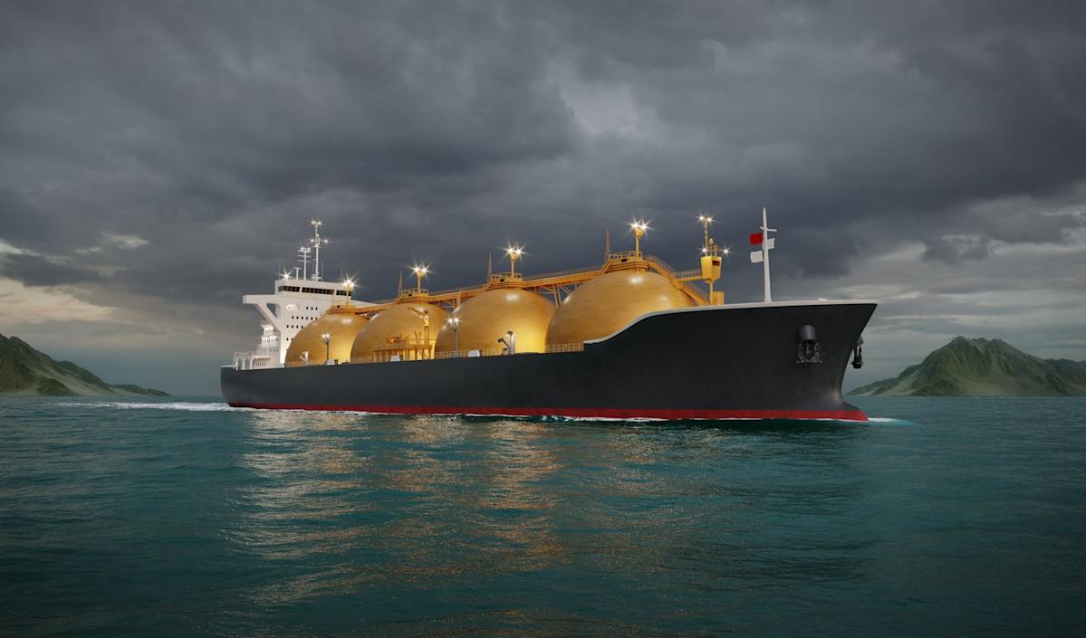 2 Overlooked Oil Stocks to Buy Now Before They Soar
