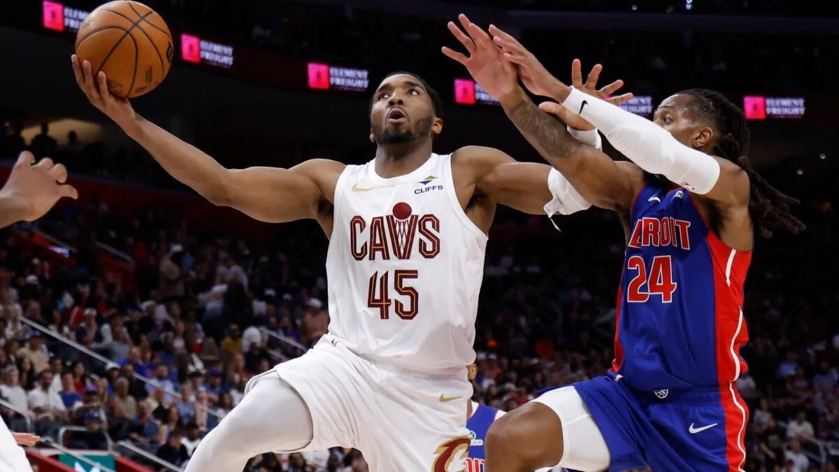 
                        2026 NBA Eastern Conference Finals odds, predictions: Knicks vs. Cavaliers Game 4 picks by expert on 87-55 run
                    