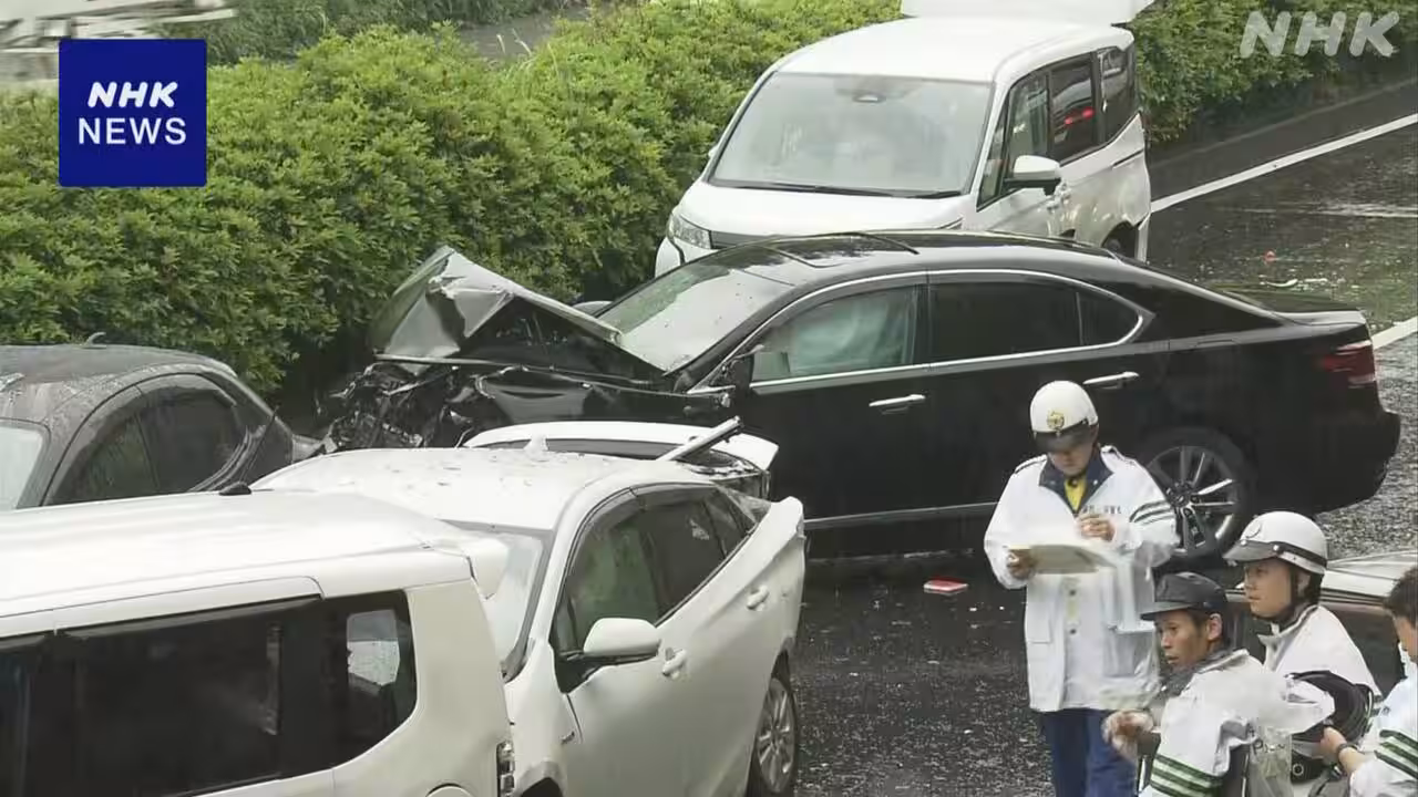 横浜 車8台関係する事故 高校生をひき逃げなどの疑いで逮捕