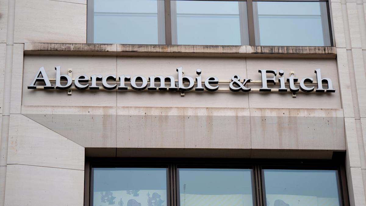 Abercrombie & Fitch Q1 2026 earnings beat, stock surges