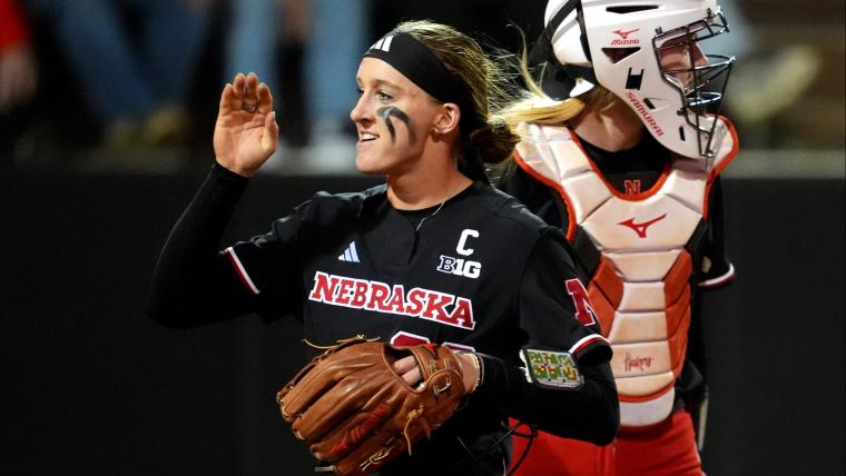 Arkansas vs. Nebraska softball box score: Live stats from Women's College World Series game