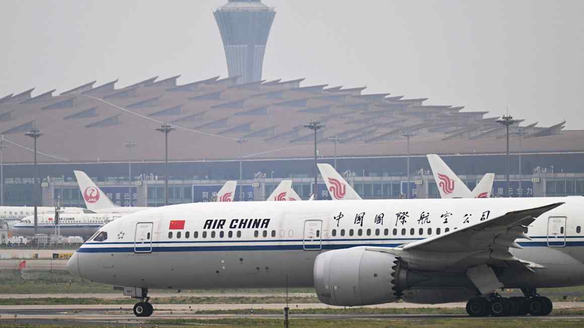 Boeing shares slide as Trump’s China summit deals disappoint