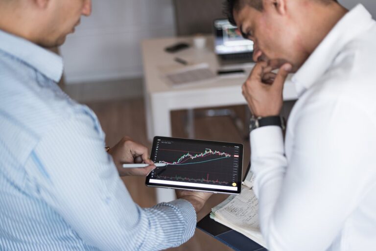 BofA Maintains Buy Rating on Snowflake (SNOW)