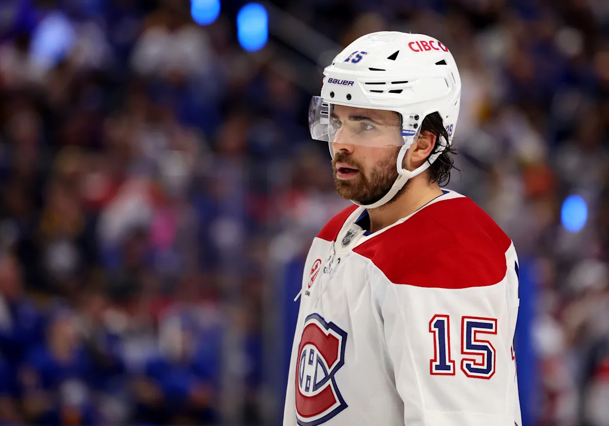 Canadiens’ Alex Newhook critiqued after scoring twice in Game 2 win