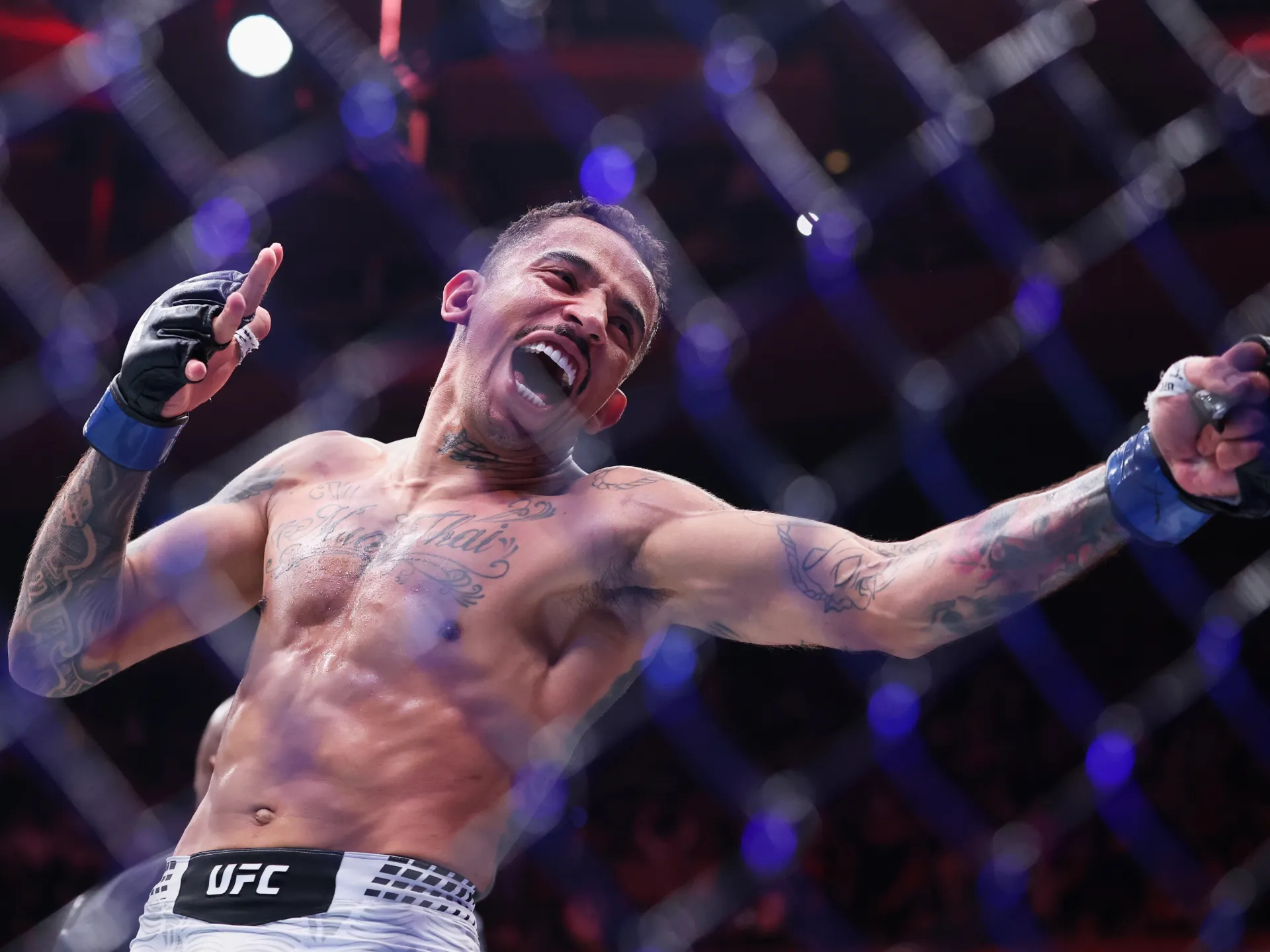 Carlos Prates punishes Jack Della Maddalena at UFC Fight Night Australia