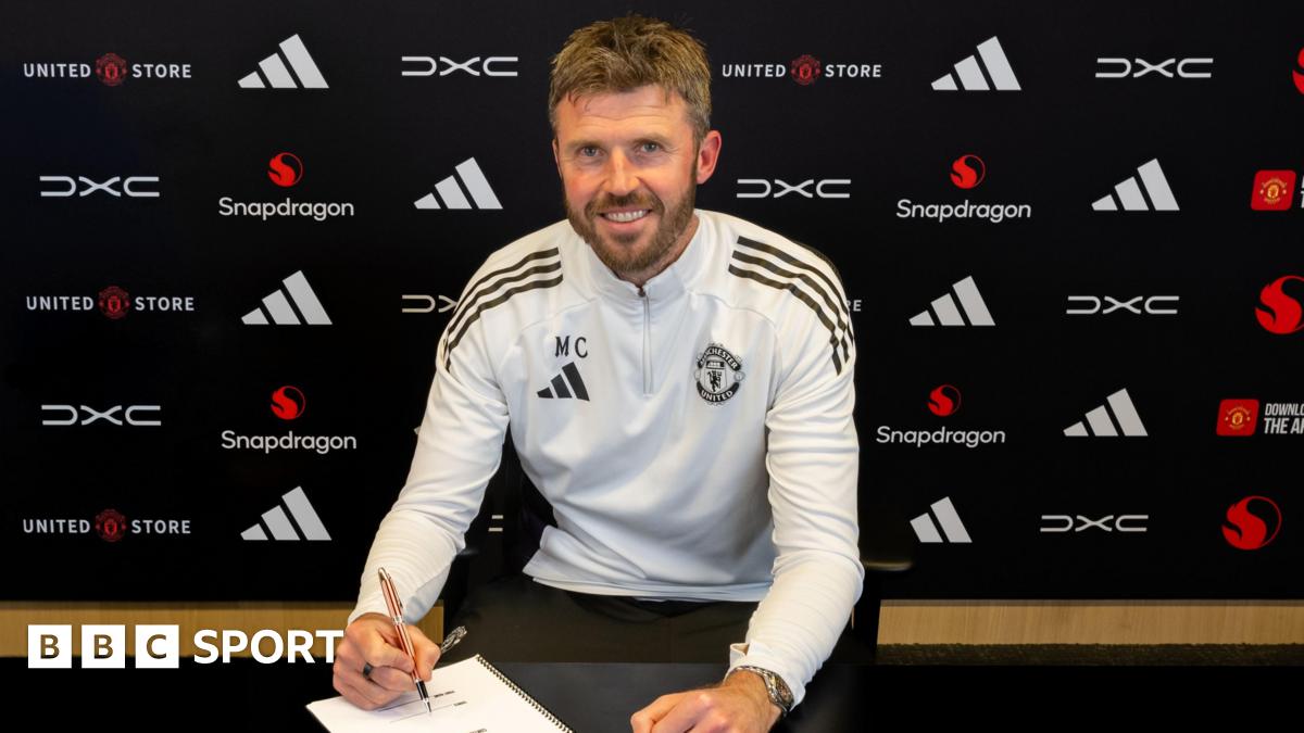 Carrick confirmed as Man Utd permanent boss