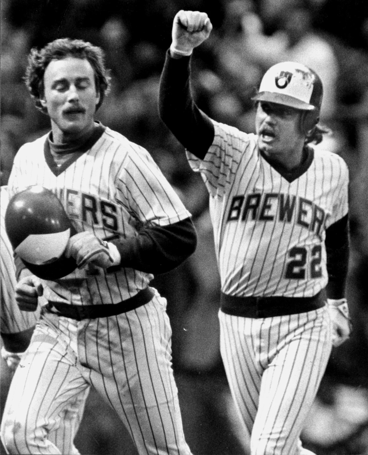 Charlie Moore, Brewer who made huge defensive play in 1982, dies at 72