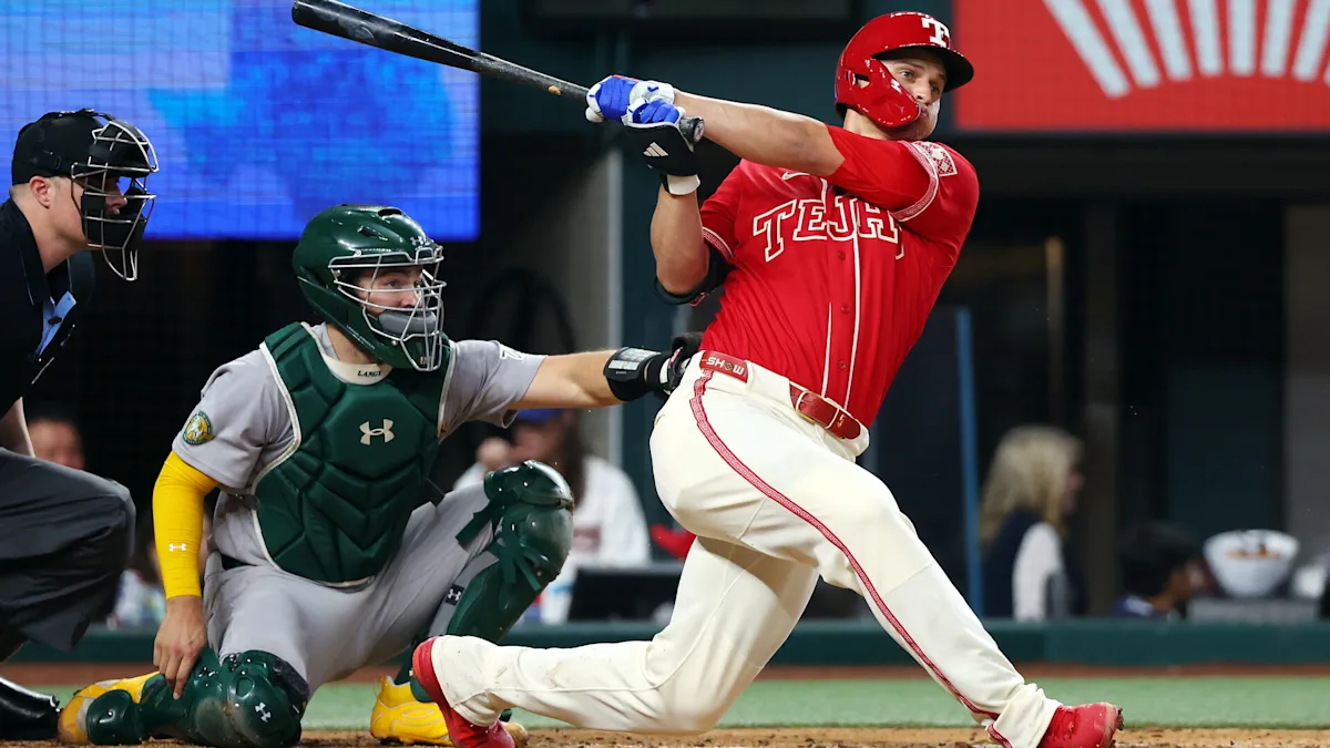 Corey Seager still on IL and not doing actual baseball activities for Texas while Jung out again