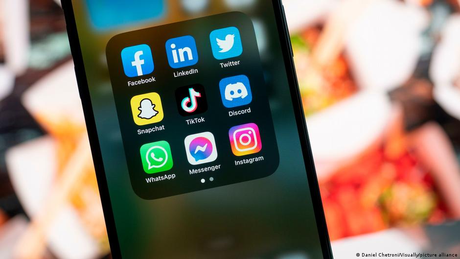 'Dark patterns': Investigating online manipulation