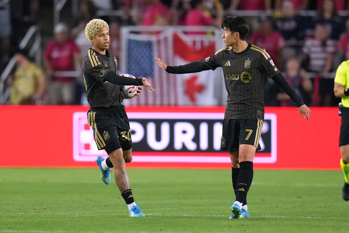 Defenders Tomas Totland, Rafael Santos power St. Louis City to first victory over LAFC, 2-1