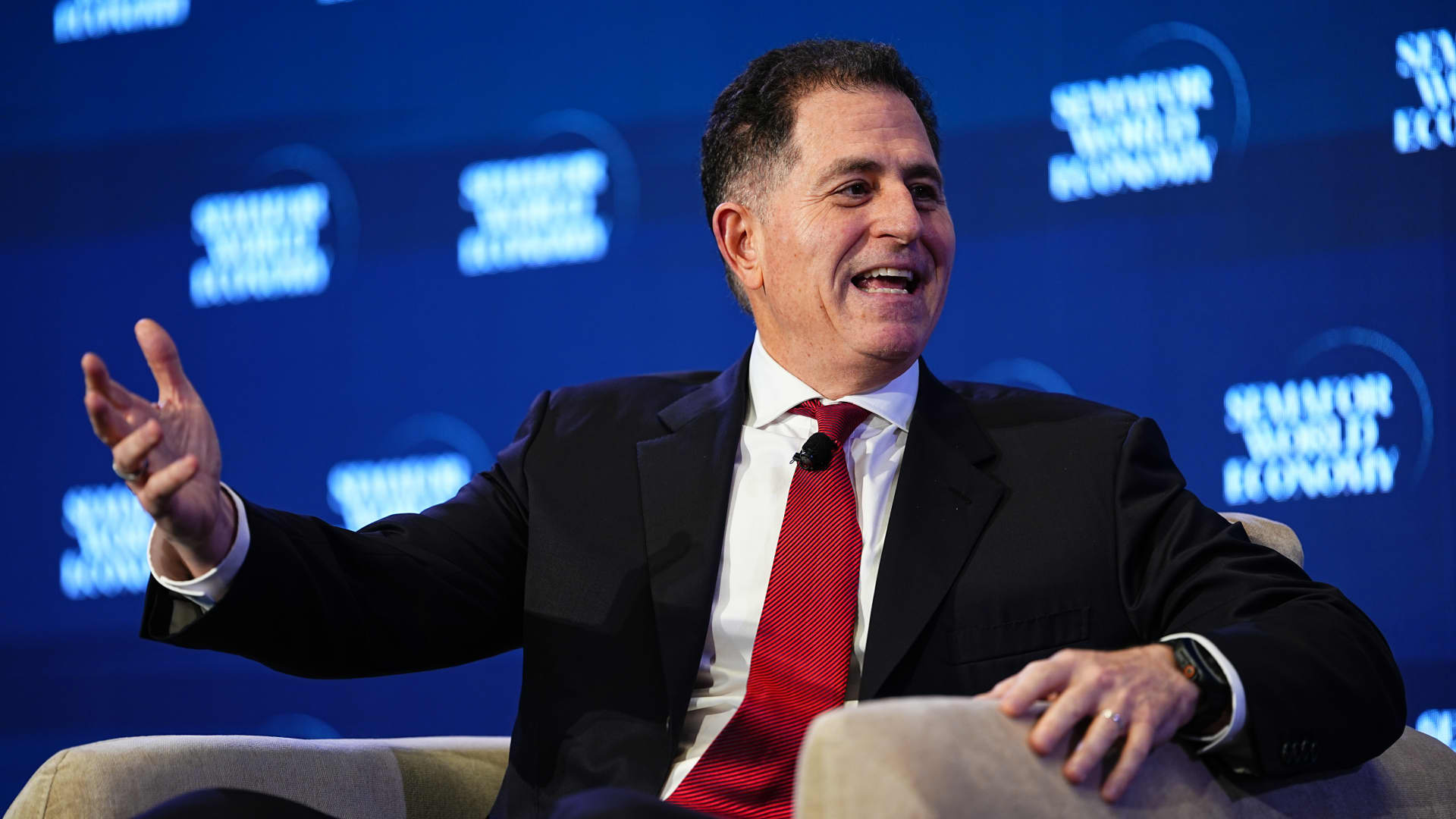 Dell shares jump 15% after server maker reports fastest sales growth since return to public market in 2018