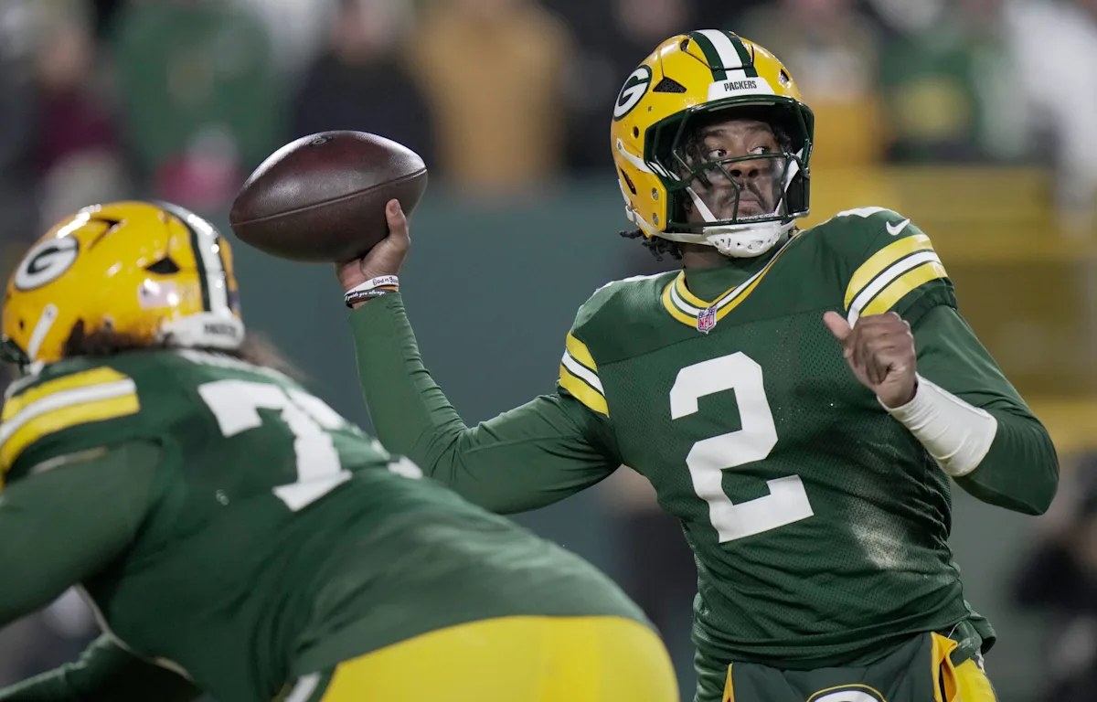 Dolphins coaches are impressed with new QBs work ethic, leadership