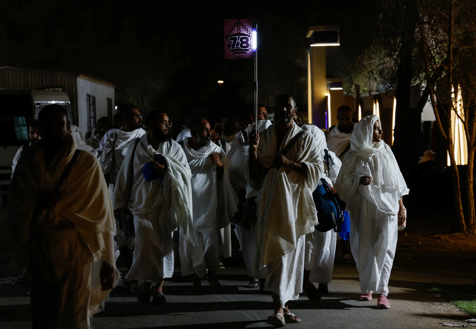 Hajj pilgrims arrive near Mecca ahead of Arafah Day