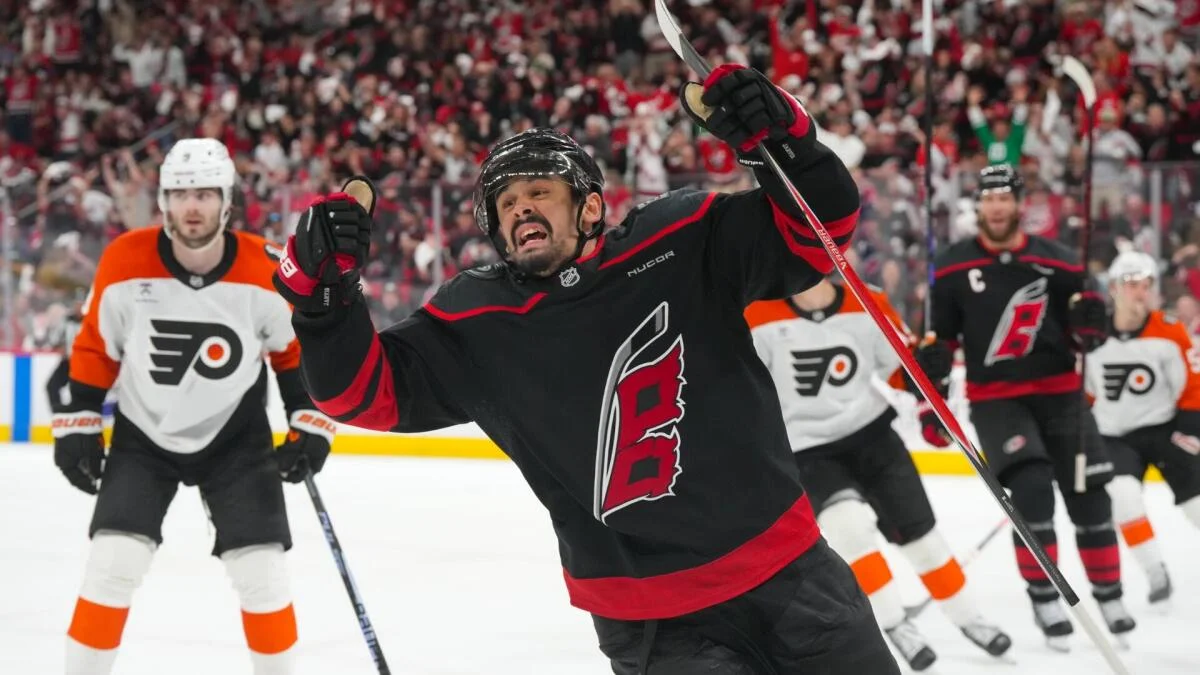Hurricanes vs. Flyers odds, prediction, time: 2026 NHL playoff picks, Game 4 best bets from proven model