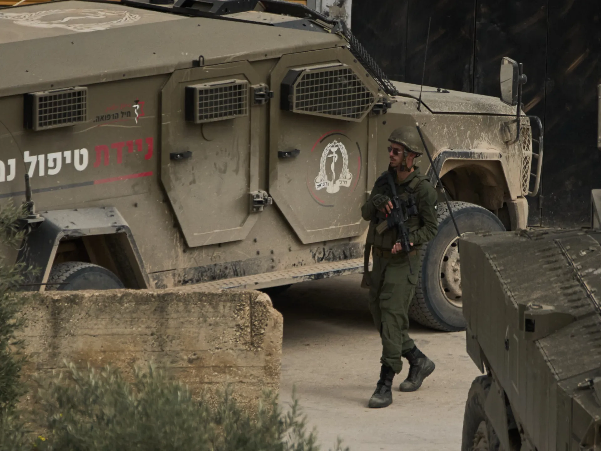 Israeli army kills Palestinian man, raids homes in occupied West Bank