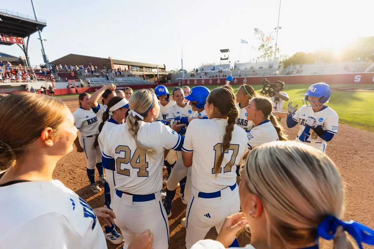 Kansas softball suffers loss in NCAA regional against Oklahoma