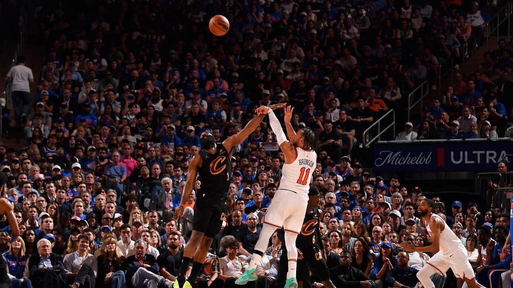 Knicks rally from 22 down in 4th to take Game 1