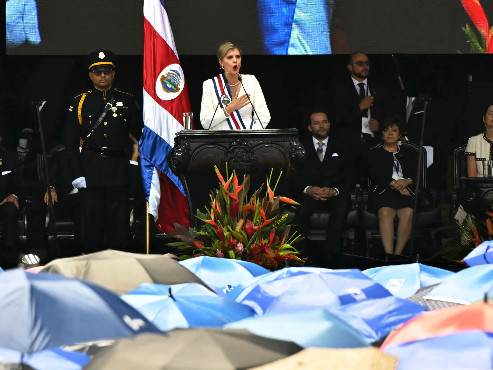 Laura Fernandez sworn in as Costa Rica’s new president
