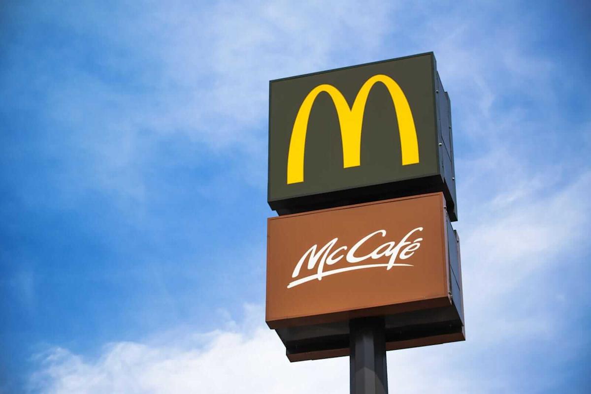 McDonald's Stock Falls Through 1-Year Lows - Are Sales Slowdown Fears Overdone?