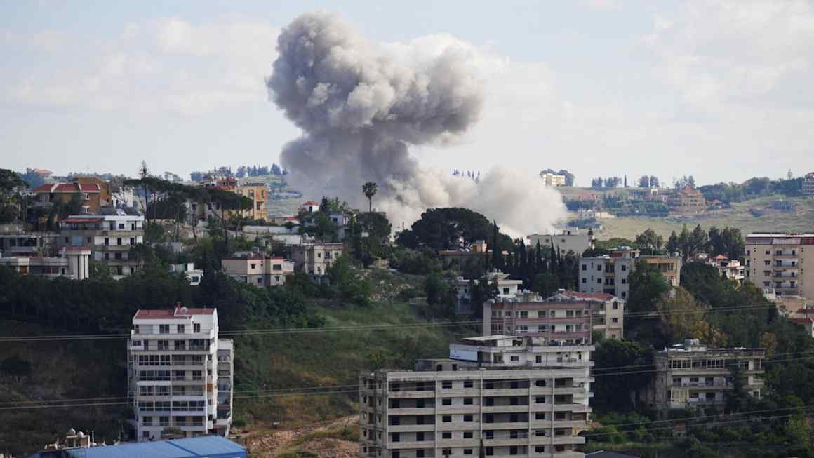 Netanyahu orders Israeli military to step up attacks on Hizbollah