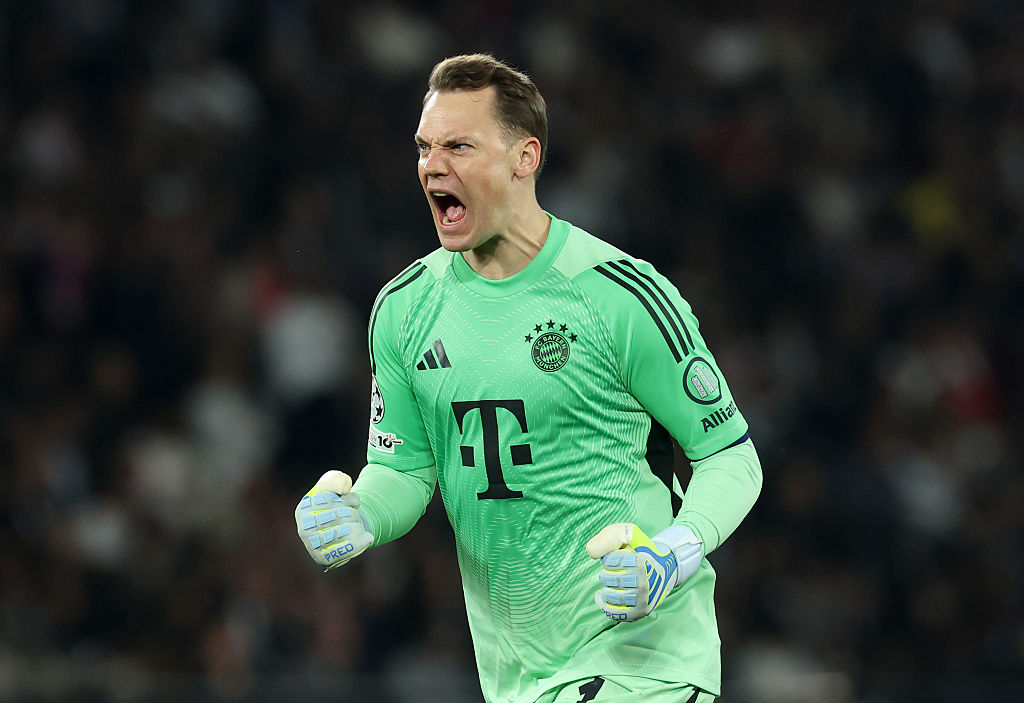 🚨 Neuer extends with Bayern for one more season