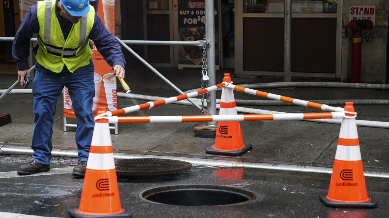 New York woman dies after falling into open manhole after exiting car