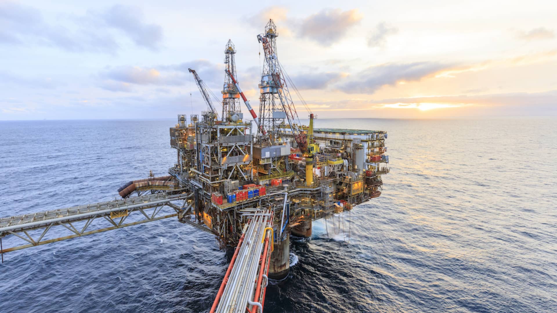 Oil prices fall as Trump postpones Iran strike, easing supply disruption fears