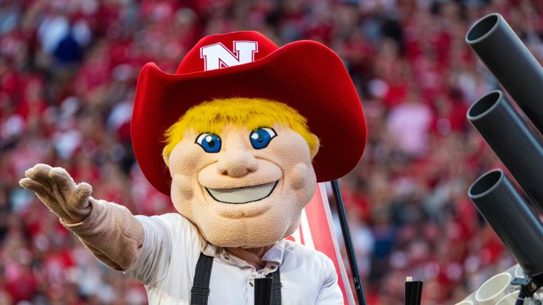 Ole Miss vs. Nebraska baseball box score: Live stats from NCAA Baseball Championship Game 2