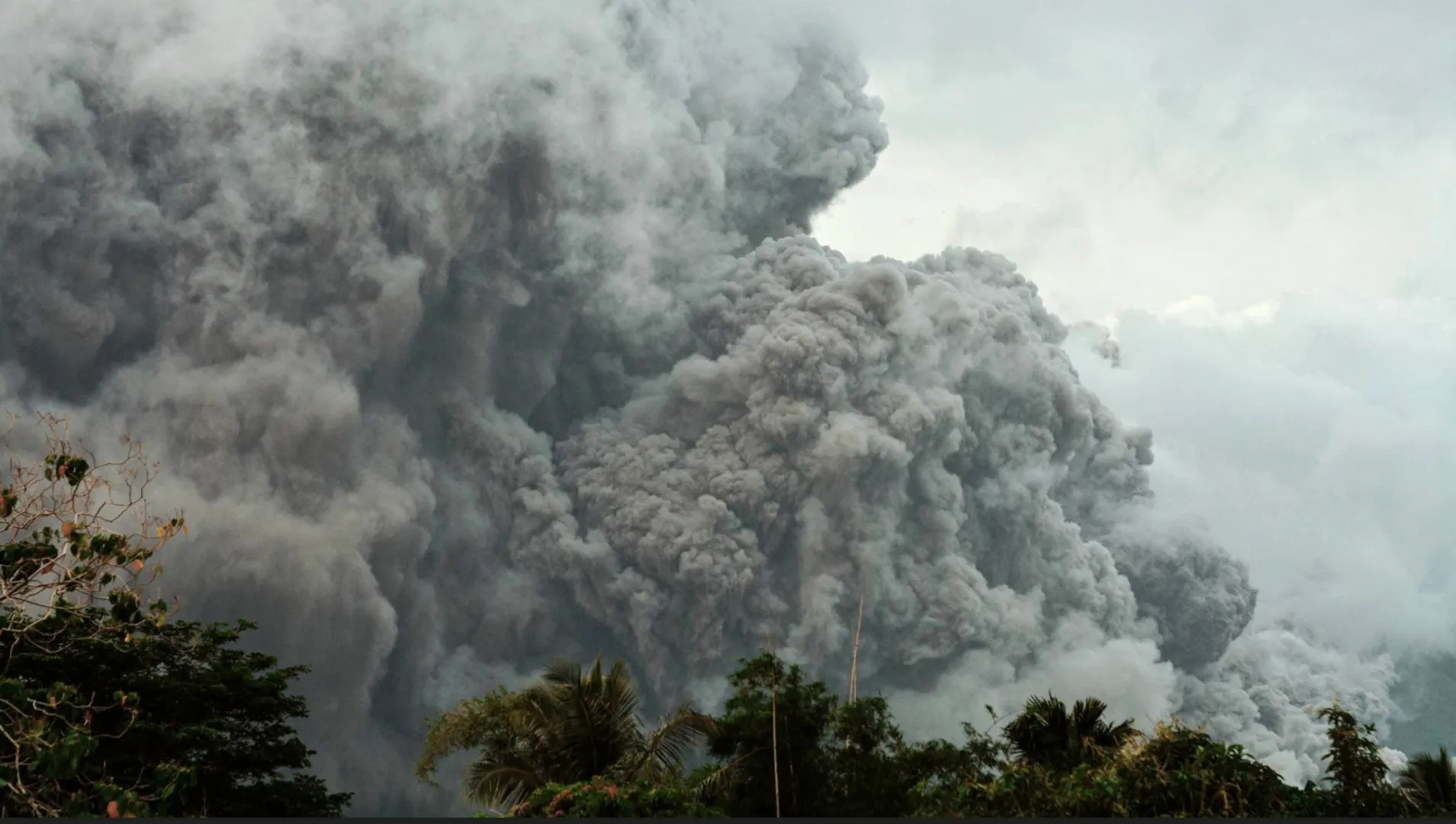 Philippines volcano erupts, blanketing ash across the sky