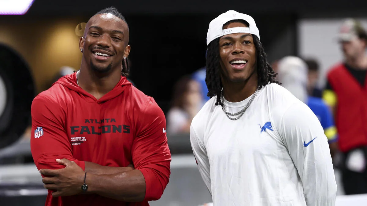 
                        Projecting massive contract extensions for Bijan Robinson, Jahmyr Gibbs after De'Von Achane's deal
                    