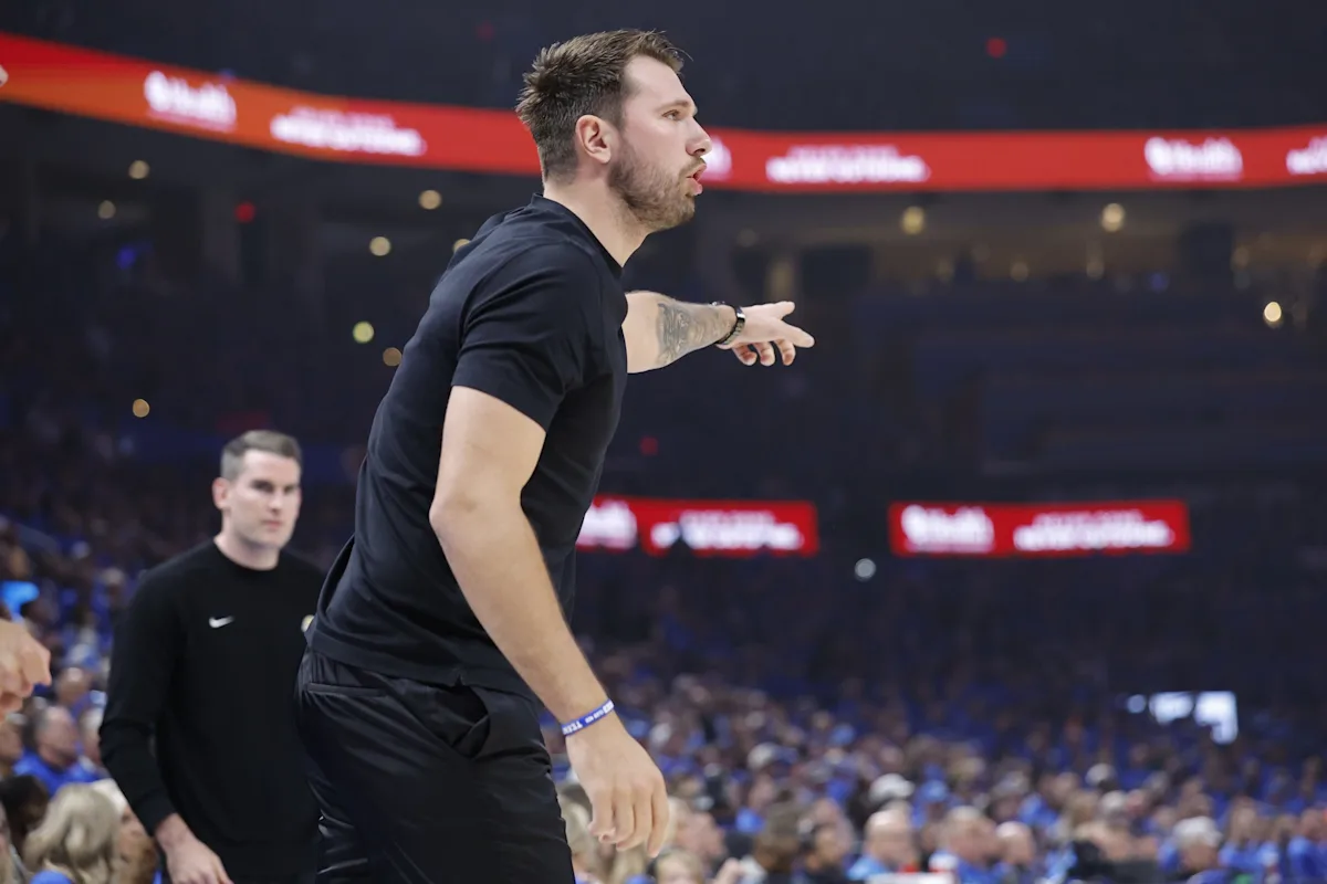 Ric Flair takes another shot at injured Luka Doncic during Lakers game