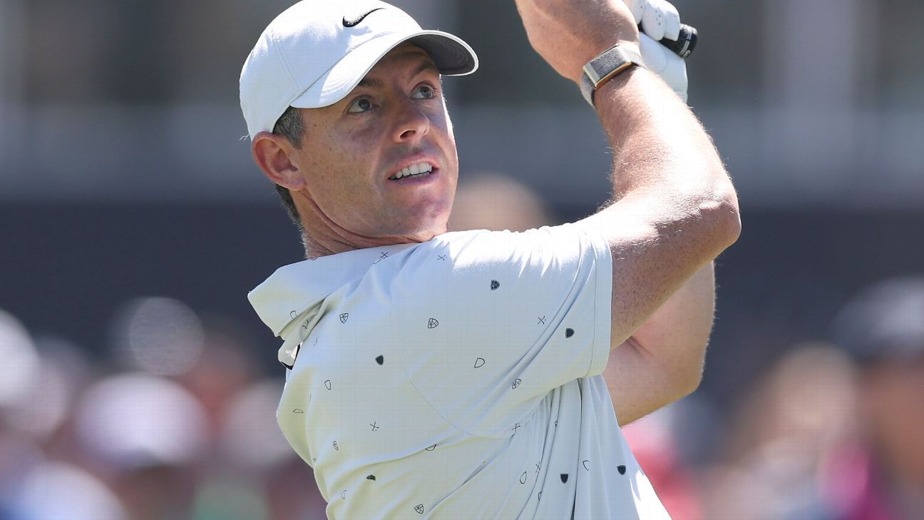Rory rallies, gets 'a little bit closer' at PGA