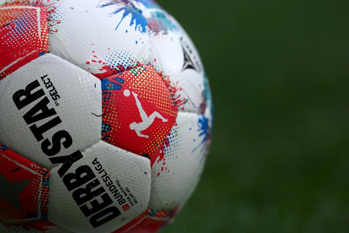 📲 Saturday packed with BuLi on OF, BR 26, FA Cup final +; see schedule