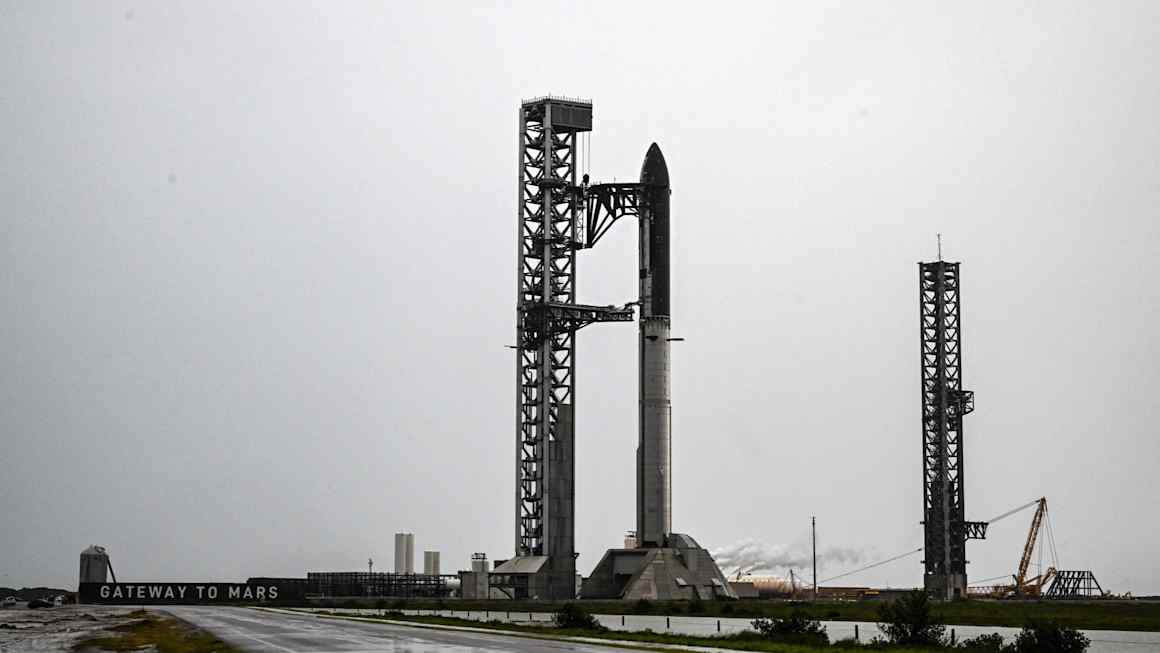 SpaceX readies high-stakes test launch of latest Starship spacecraft