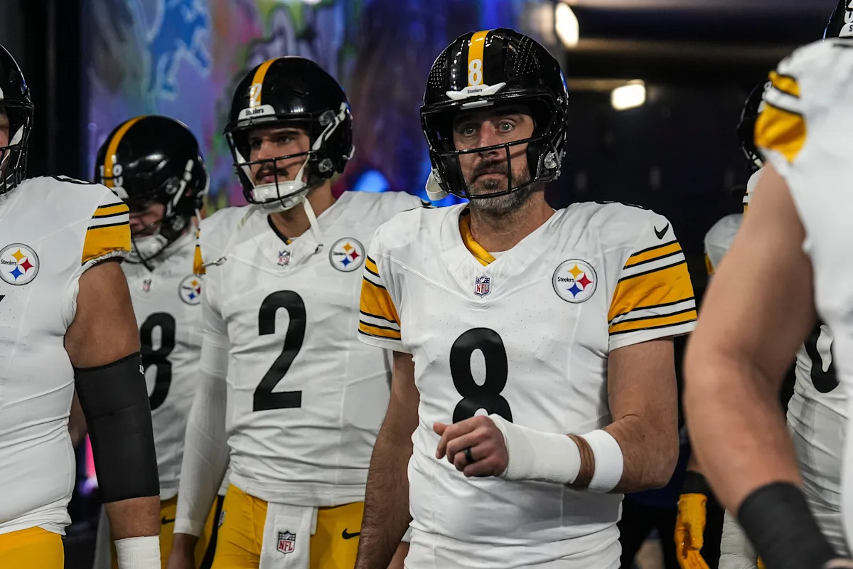 Steelers GM Omar Khan raises concerns over Aaron Rodgers meeting