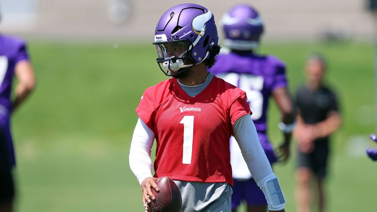 The best, worst offseason moves of the NFC: Barnwe...