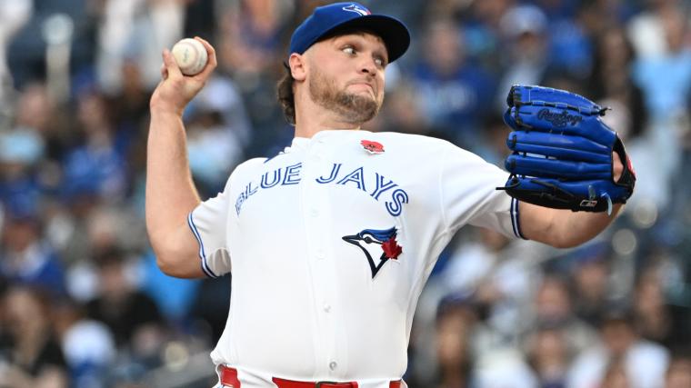 Trey Yesavage's Blue Jays teammates let him down to ruin stats in ugly inning