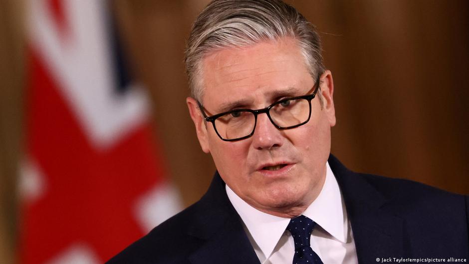 UK: Keir Starmer tells Cabinet he will continue in place, as first junior minister resigns