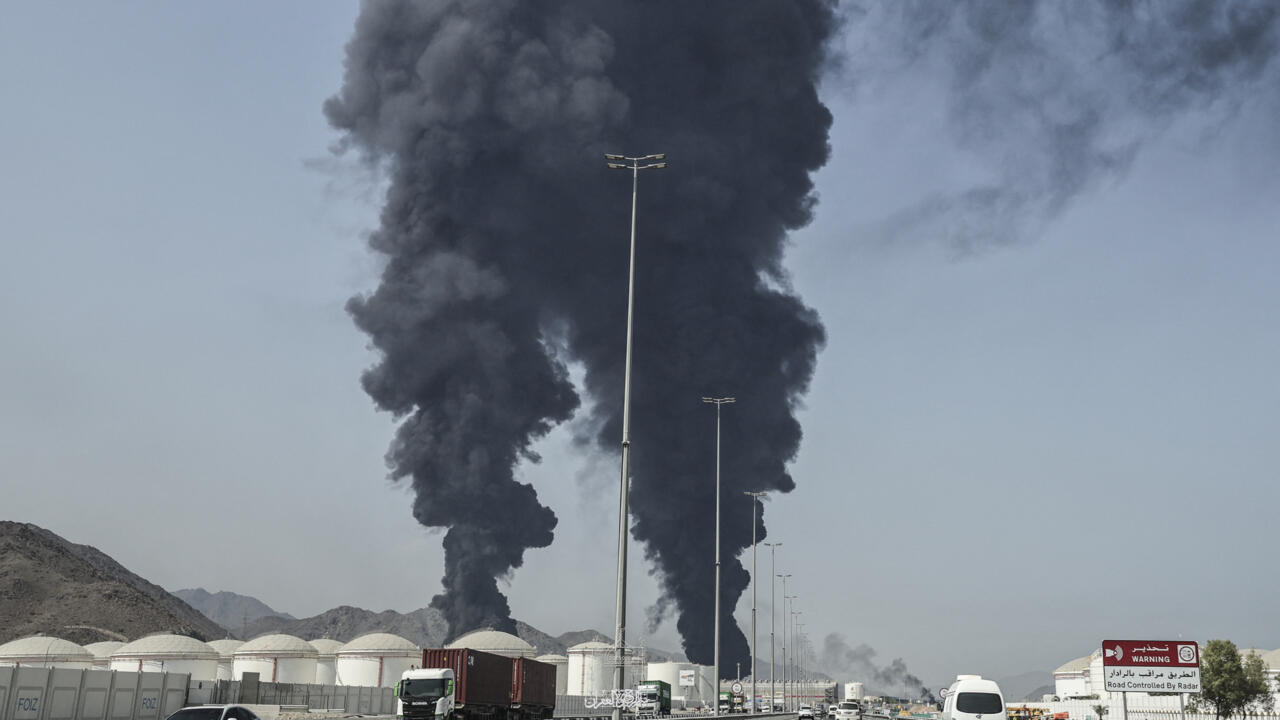 US and UAE report Iran attacks as military pushes to reopen Strait of Hormuz