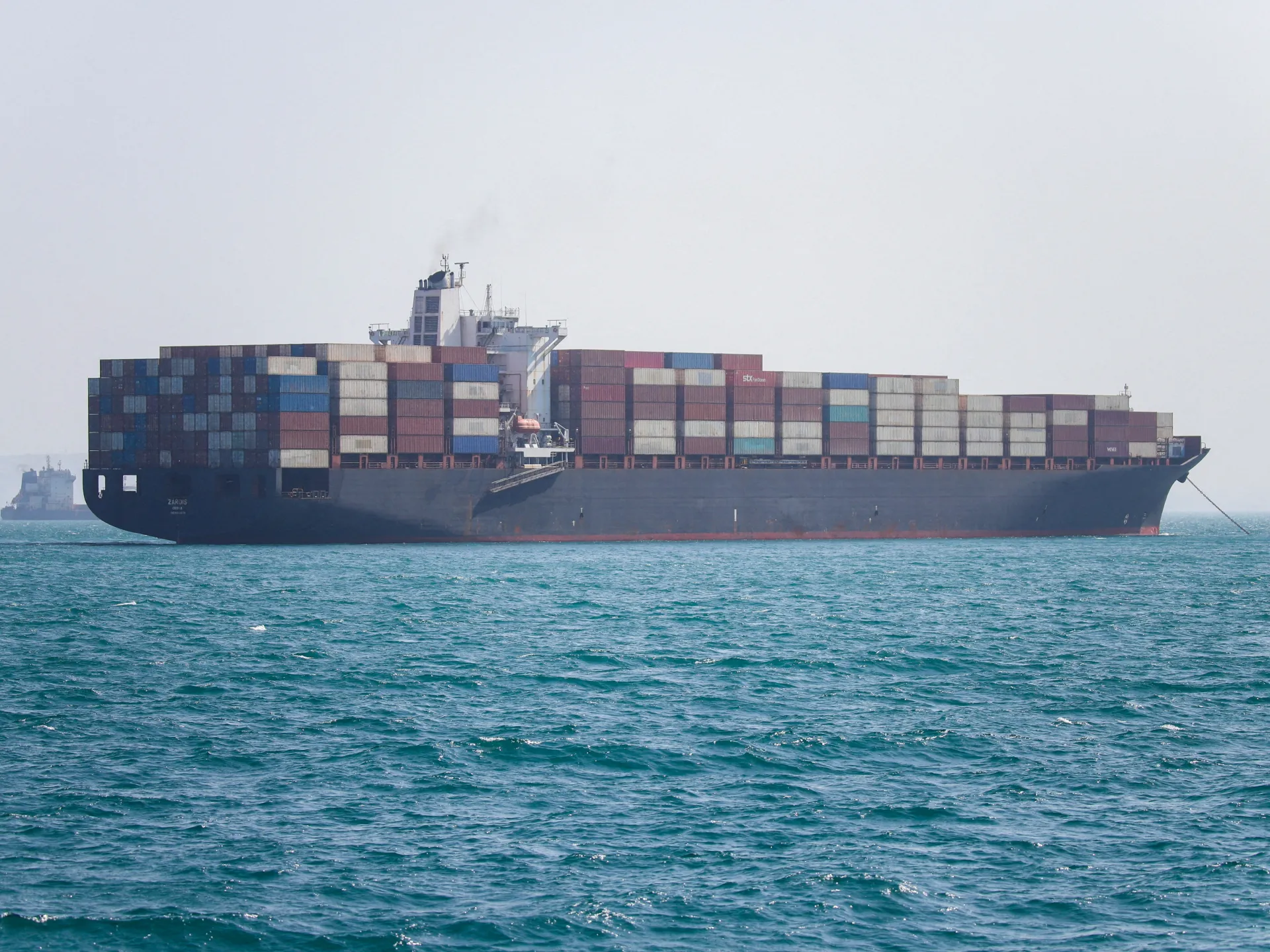 US pauses plan to guide ships through the Strait of Hormuz