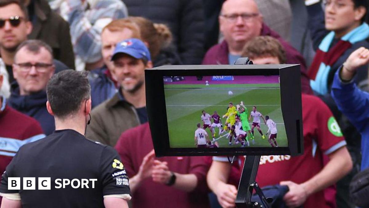 West Ham to contact referees' body over disallowed goal