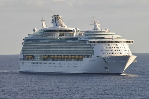 Why Is Norwegian Cruise Line Holdings (NCLH) Struggling Despite Long-Term Potential?