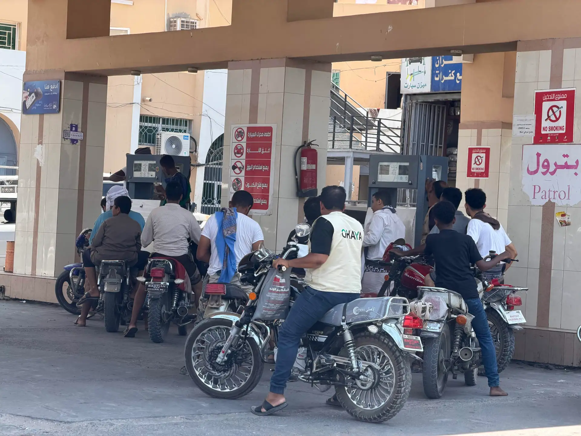 Yemen fuel price hikes deepen hardship as transport costs rise