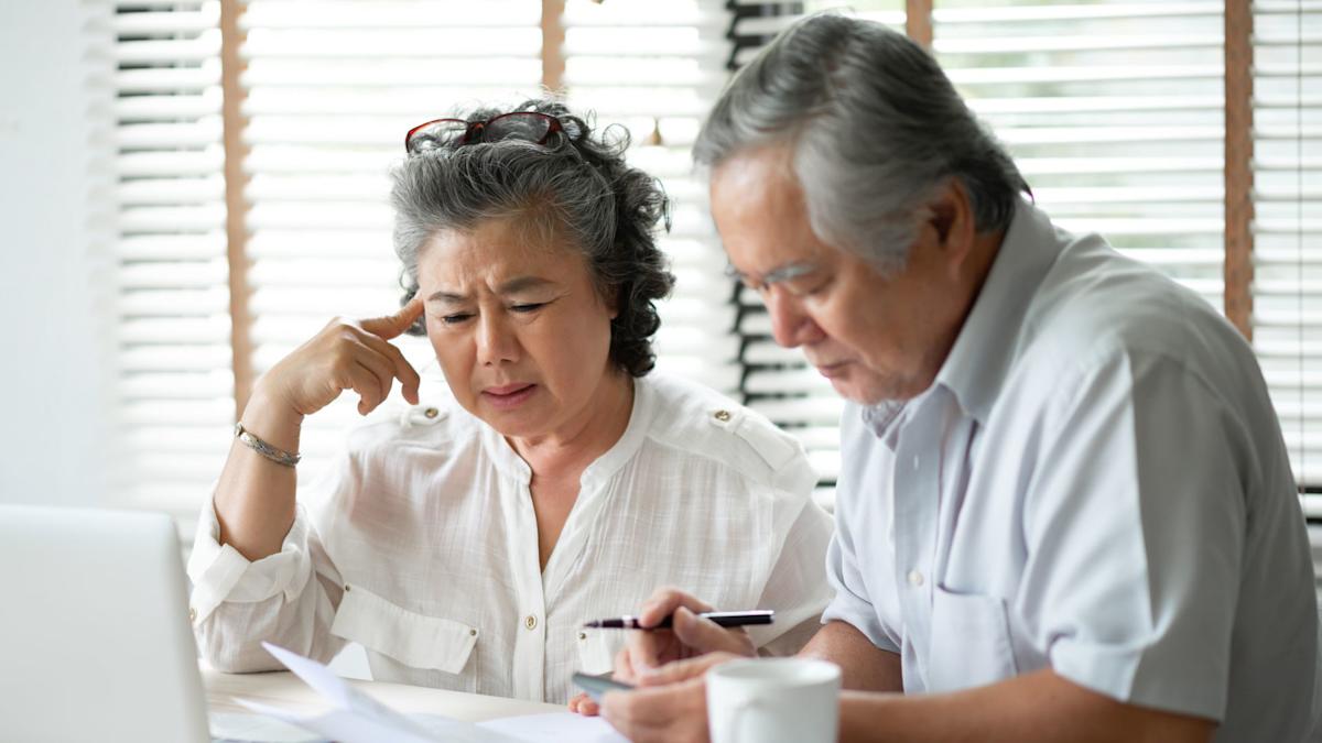 6 Warning Signs Your Retirement Budget Won’t Last 25 Years