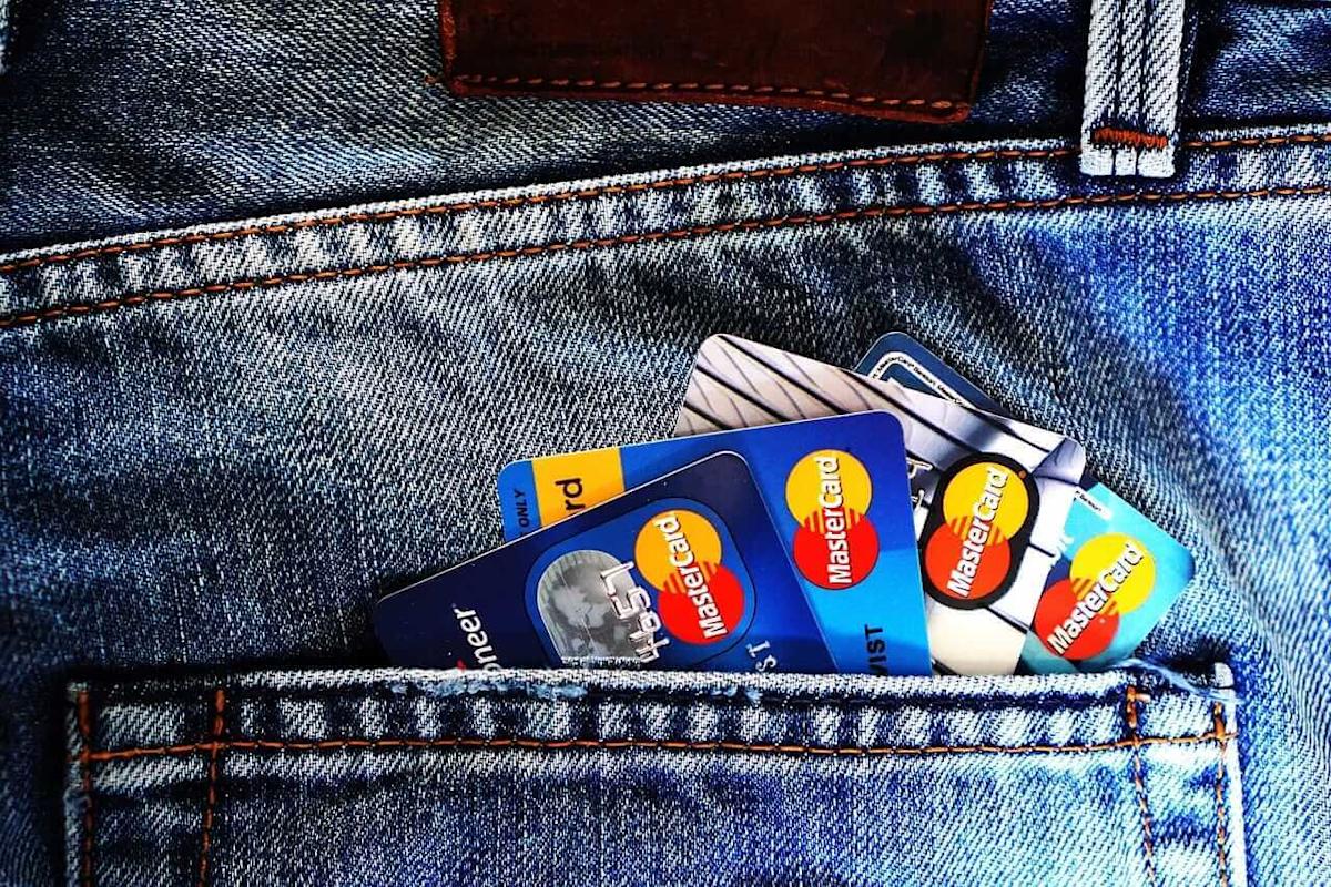 Americans Still Owe $1.25 Trillion on Credit Cards as Interest Tops 23%: Experts Say This One Call Helped Over 80% of Borrowers Get a Lower Rate